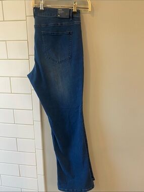 J. Jill Women's Boot Cut Jeans in Indigo Blue